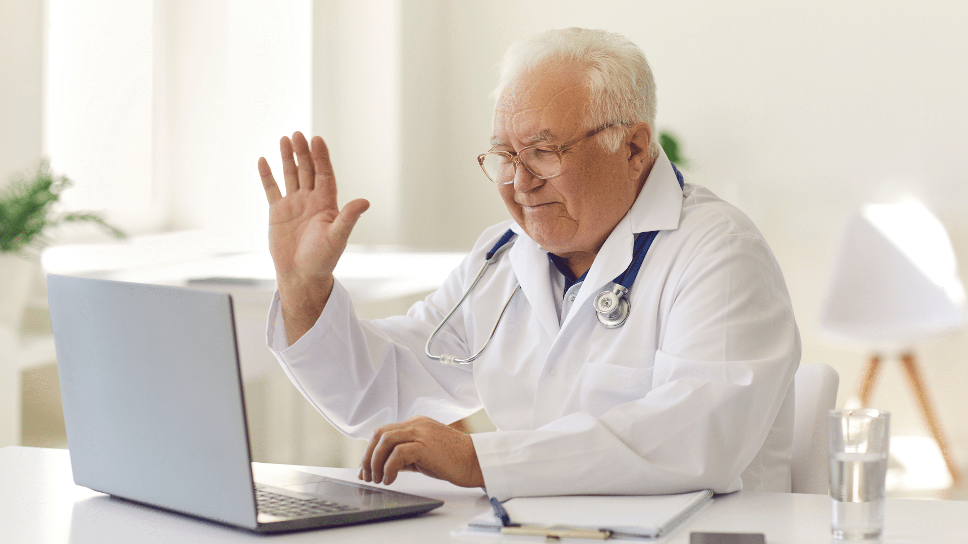 An image of a physician who just considered HOOPP as part of his retirement plan.